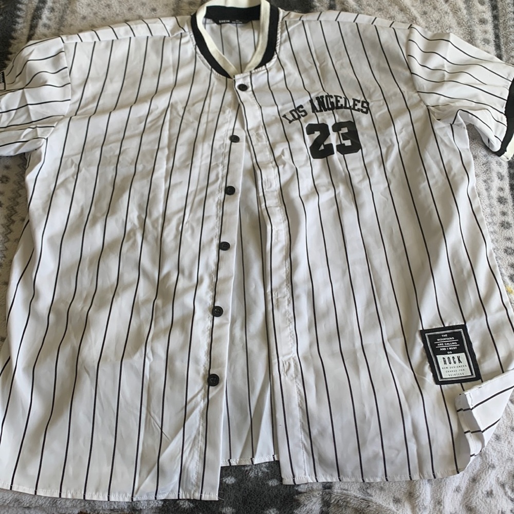 Stripped letter graphic shirt